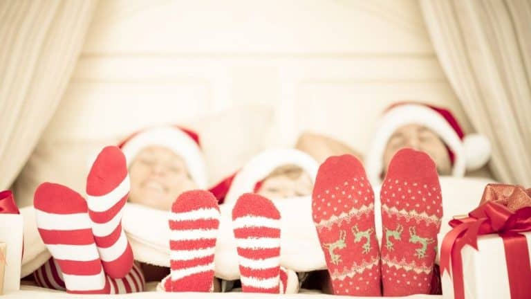 29 Beautiful Christmas Bible Verses for Cards